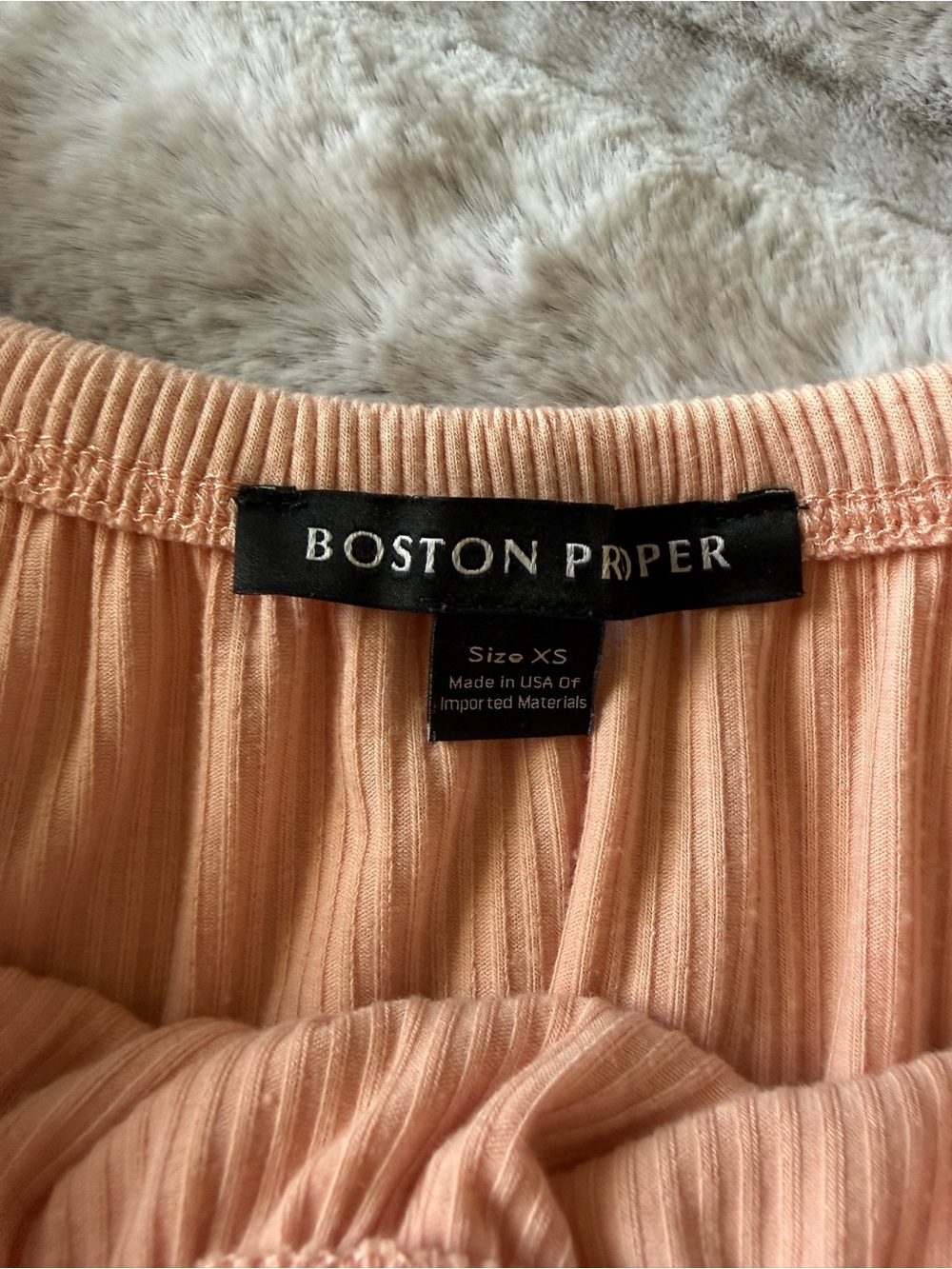 Boston Proper Pink Ribbed Off Shoulder Ruffle Top XS NWOT - Picture 3 of 4
